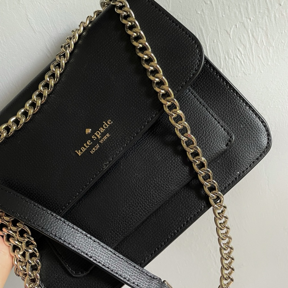 Remi flap chain crossbody